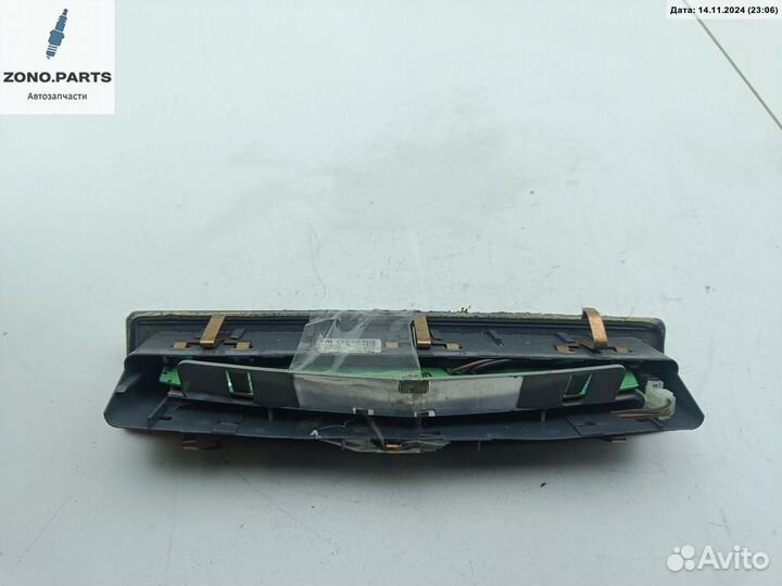 Фонарь стоп-сигнал 13252463 на Opel Astra H
