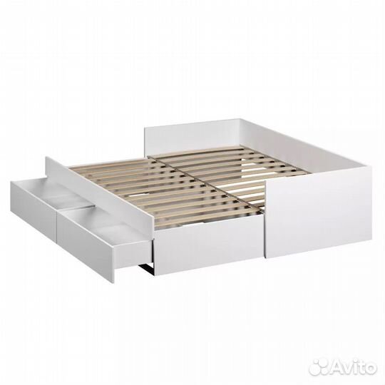 Кровать двухспальная с матрасом