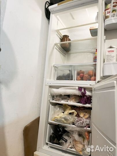 Холодильник indesit