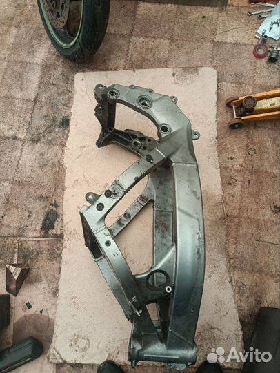 Рама Kawasaki ZZR400-1