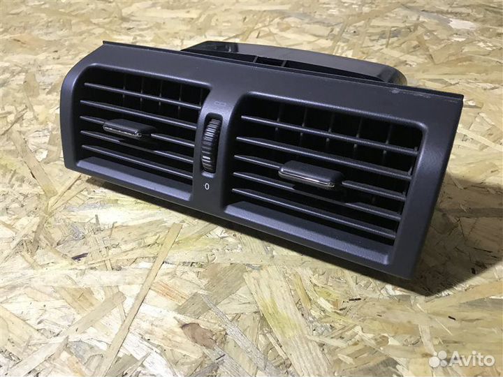 Дефлектор воздушный передний Mercedes-Benz E-Class