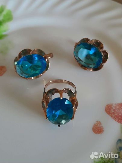 Серебряные кольцо и сережки