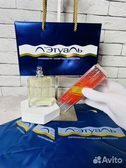 Духи Molecules Escentric 02