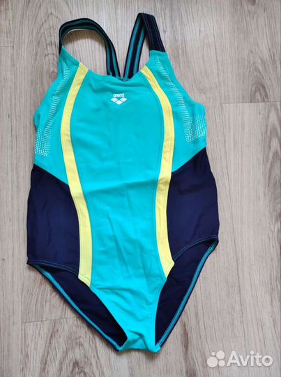 Купальник новый 152