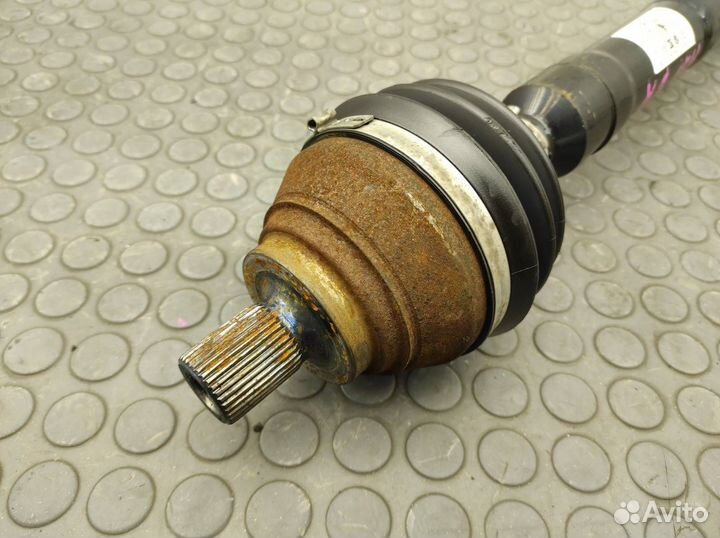 Привод правый передний Volkswagen Passat CC