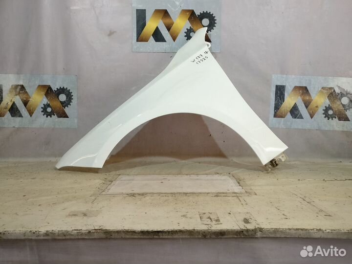 Mercedes W177 Крыло Левое 17325