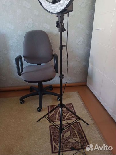 Кольцевая лампа