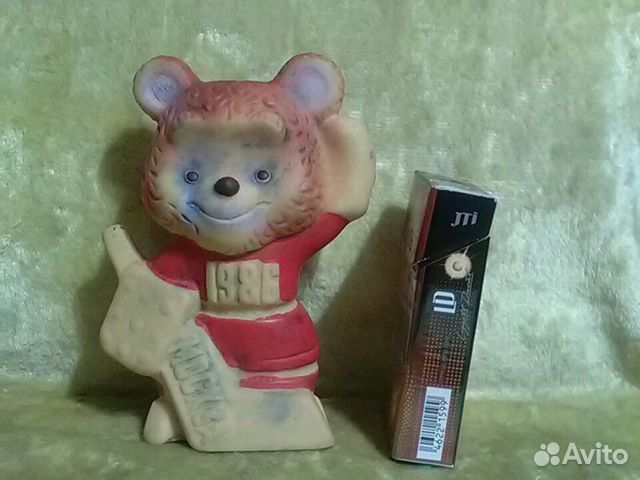 Игрушка мишка символ чемпионата мира по хоккею 86