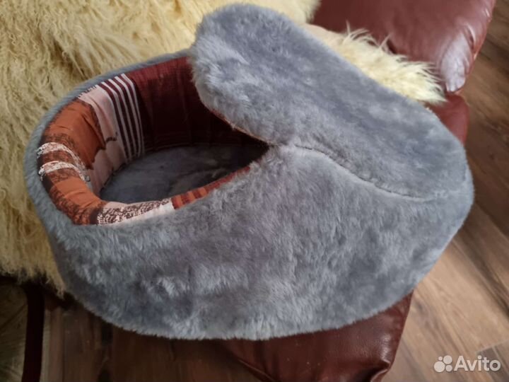 Лежанка для кошек, собак