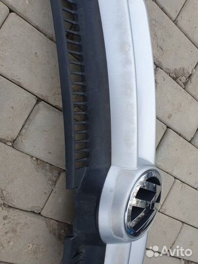 Решетка радиатора Volkswagen Golf plus 2.0 BLX