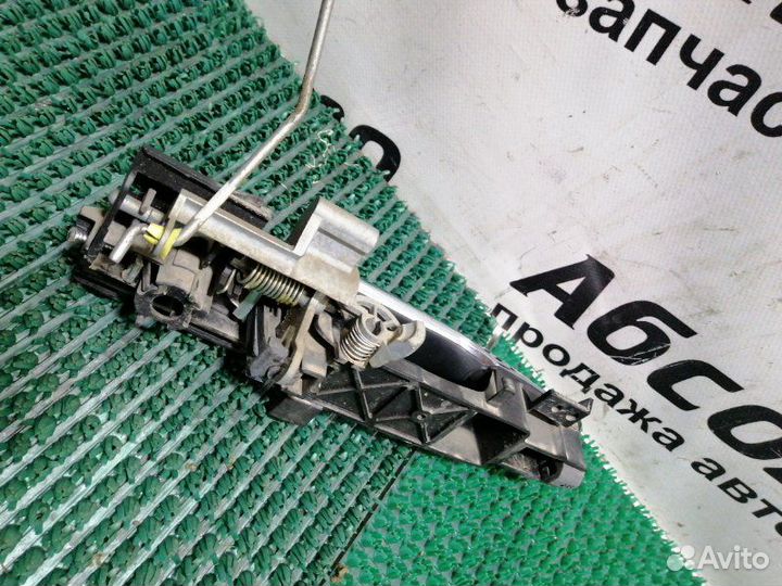 Ручка двери внешняя задняя левая Ford Explorer