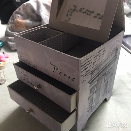 Шкатулка для хранения косметики-аксесуаров