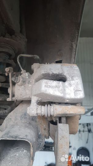 Задний суппорт Renault Megane 2