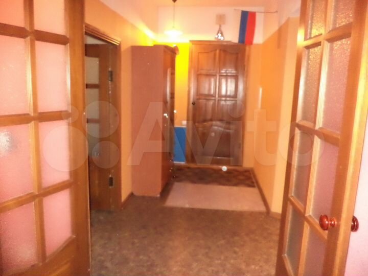 3-к. квартира, 77 м², 3/3 эт.