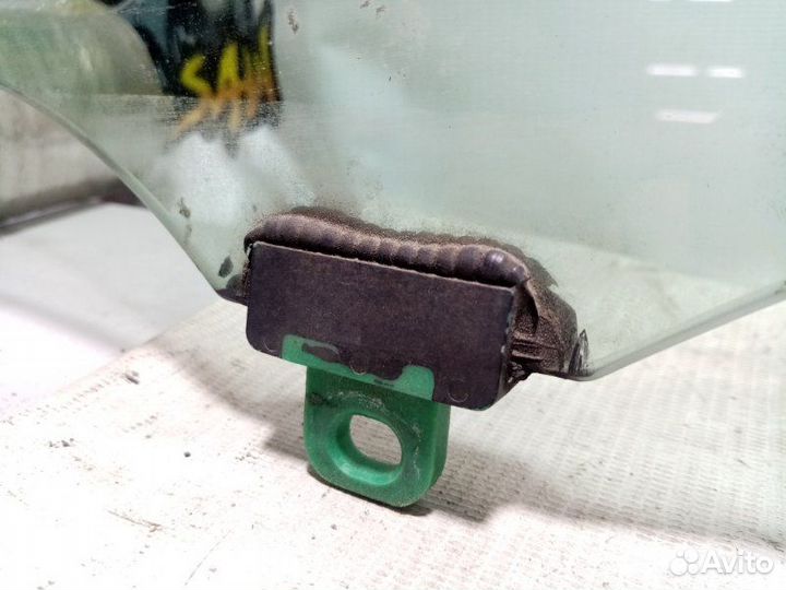 Стекло двери переднее левое Toyota Camry ACV40