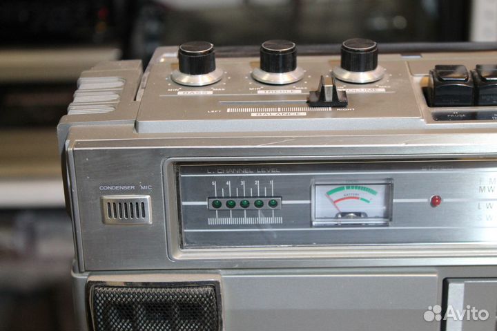 Магнитола Luxor 110 9108