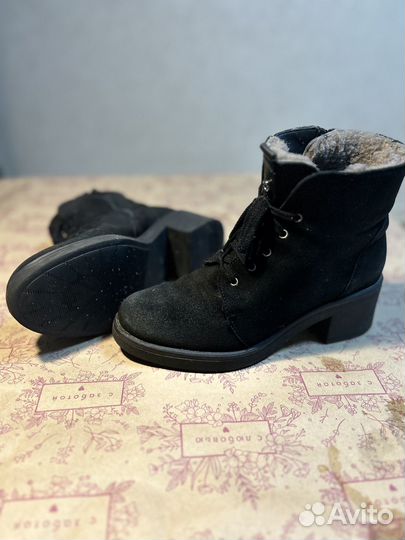 Ботинки женские зимние 37
