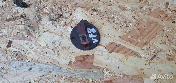 Заглушка буксировочного крюка Opel Meriva B 2010