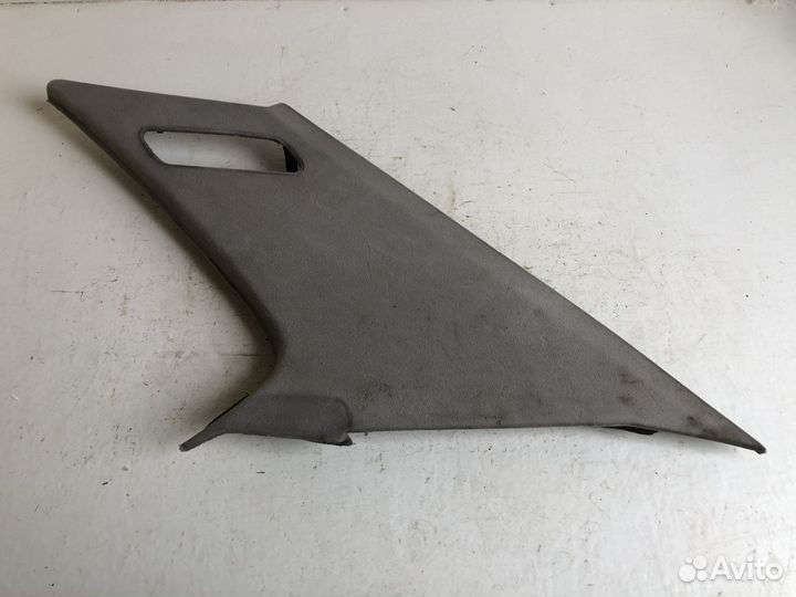 Обшивка задней стойки для BMW E34