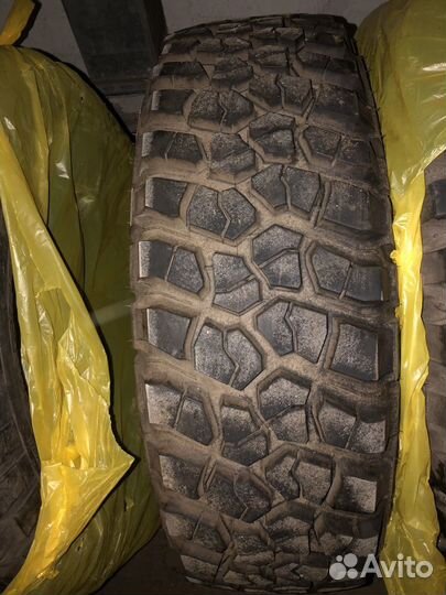 Bfgoodrich Mud-Terrain T/A KM2 255/75 R17 111T