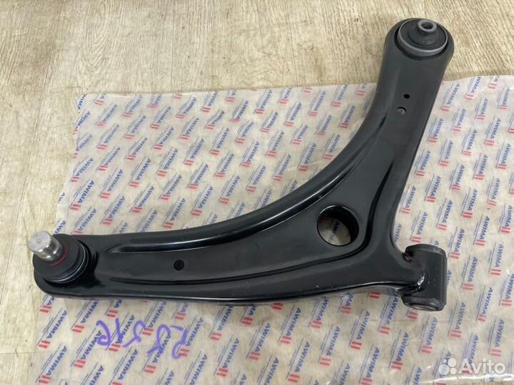 Рычаг подвески передний левый Mitsubishi Lancer 10