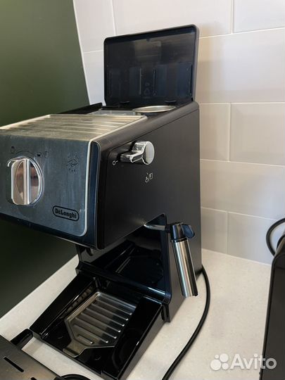 Кофемашина delonghi