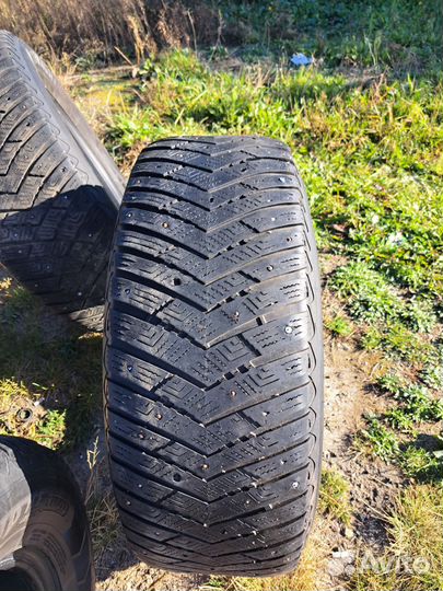 Goodyear Ultragrip Ice Arctic 265/65 R17