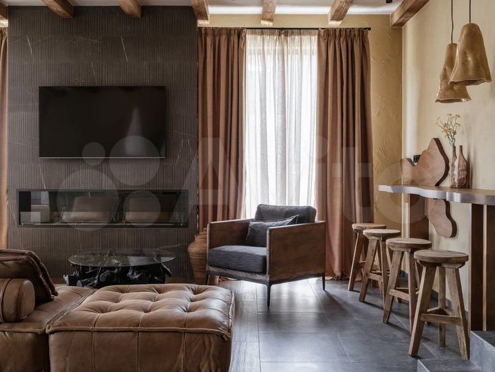 Дом 360 м² на участке 3 сот.