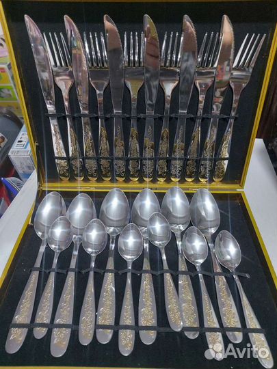 Набор столовых приборов. Новый