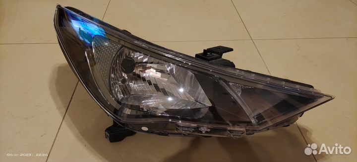 Фара правая hyundai solaris 92102H5500