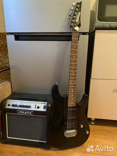 Гитара с комбоусиоителем