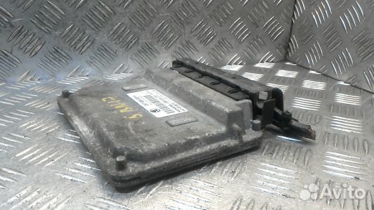 Блок управления двигателем skoda fabia 1 (5BN17PF0