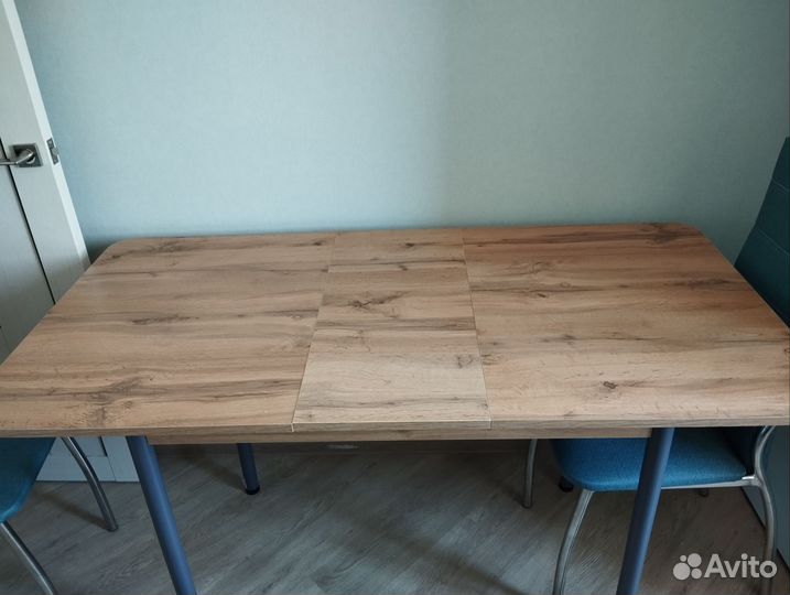 Кухонный стол бу без стульев