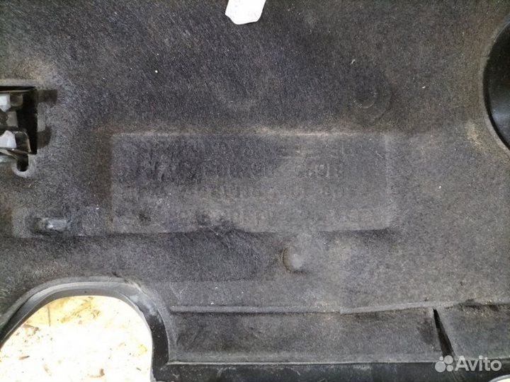 Декоративная крышка двигателя Audi Q3 8U cpsa 2013