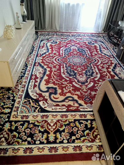 Ковер бу шерстяной