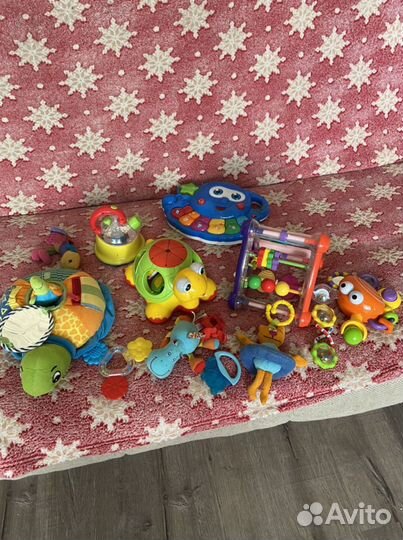 Игрушки для малышей пакетом