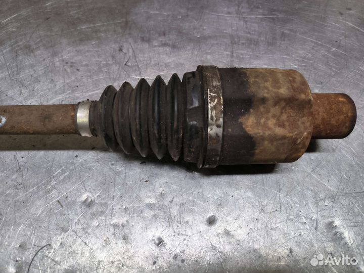 Рено Дастер Renault duster привод правый левый