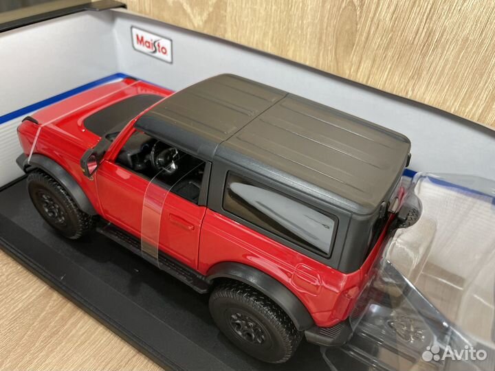 Ford Bronco 1:18 Maisto