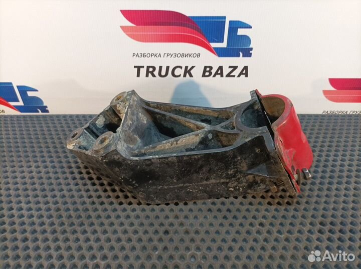 Кронштейн крыла заднего