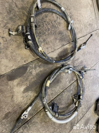 Трос ручного тормоза Toyota Highlander 3