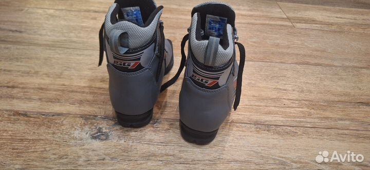 Лыжные ботинки 36 размер