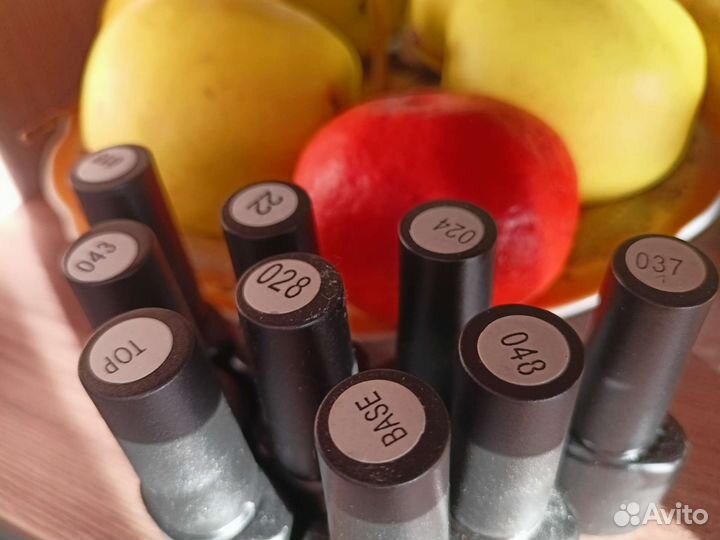 Лампа для сушки ногтей (новая) +9 лаков в подарок