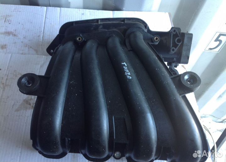 Коллектор впускной выпускной Ниссан тиида