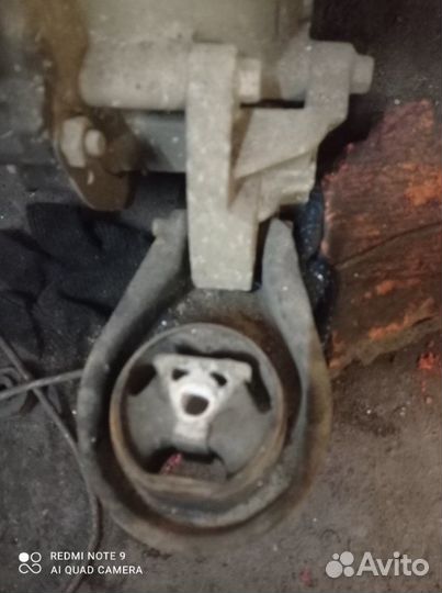 Подушка двигателя задняя Mazda 3 Bl BL Z6 1.6 2011