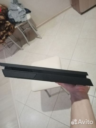 Sony PS4 slim 1tb