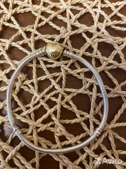 Браслет Pandora moments