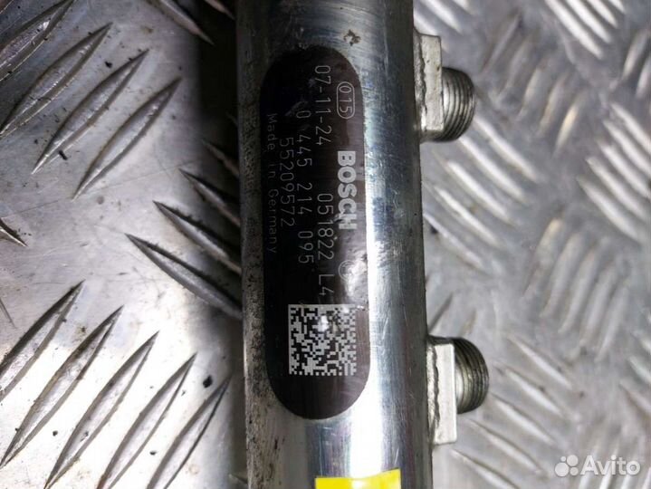 Топливная рампа Fiat Brava 55209572,0445217095