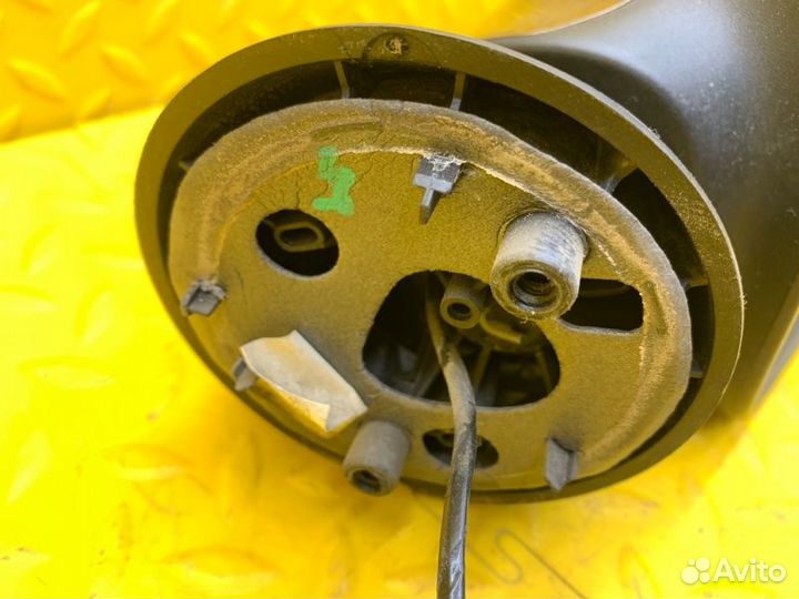 Зеркало заднего вида боковое правое Renault Duster