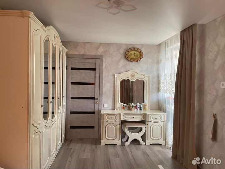 Спальный гарнитур / Спальня / мебель