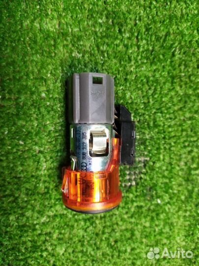 Прикуриватель Audi Q3 8UB cczc 2013